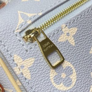 Replica Louis Vuitton Pochette Metis East West Grey - realistic designer-inspired fake bag