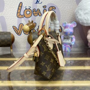 Replica Louis Vuitton Lockit BB - high-accuracy replica luxury purse