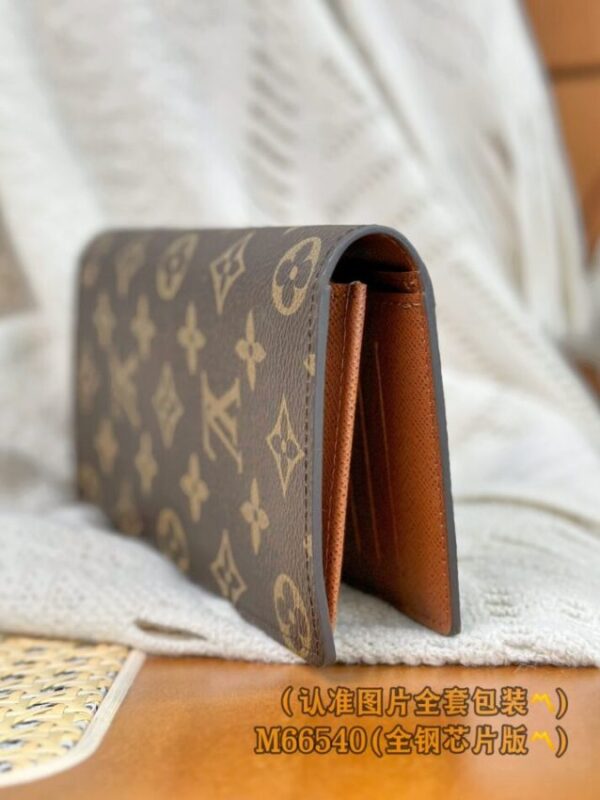 Replica Louis Vuitton Brazza Wallet Brown - near-authentic luxury replica handbag