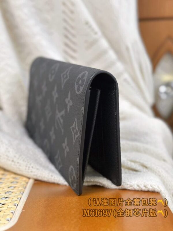 Replica Louis Vuitton Brazza Wallet Black - premium-grade designer purse dupe