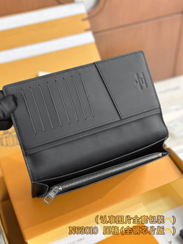 Replica Louis Vuitton Brazza Wallet Black Grid - best quality luxury bag dupe