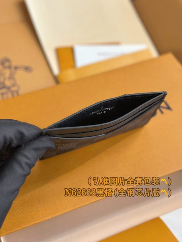 Replica Louis Vuitton Card Holder Black Grid - premium-grade designer purse dupe