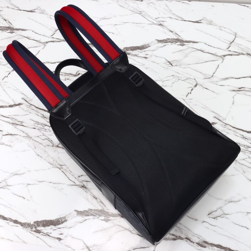 Replica Gucci GG Supreme Large Backpack - ultra-realistic fake designer tote