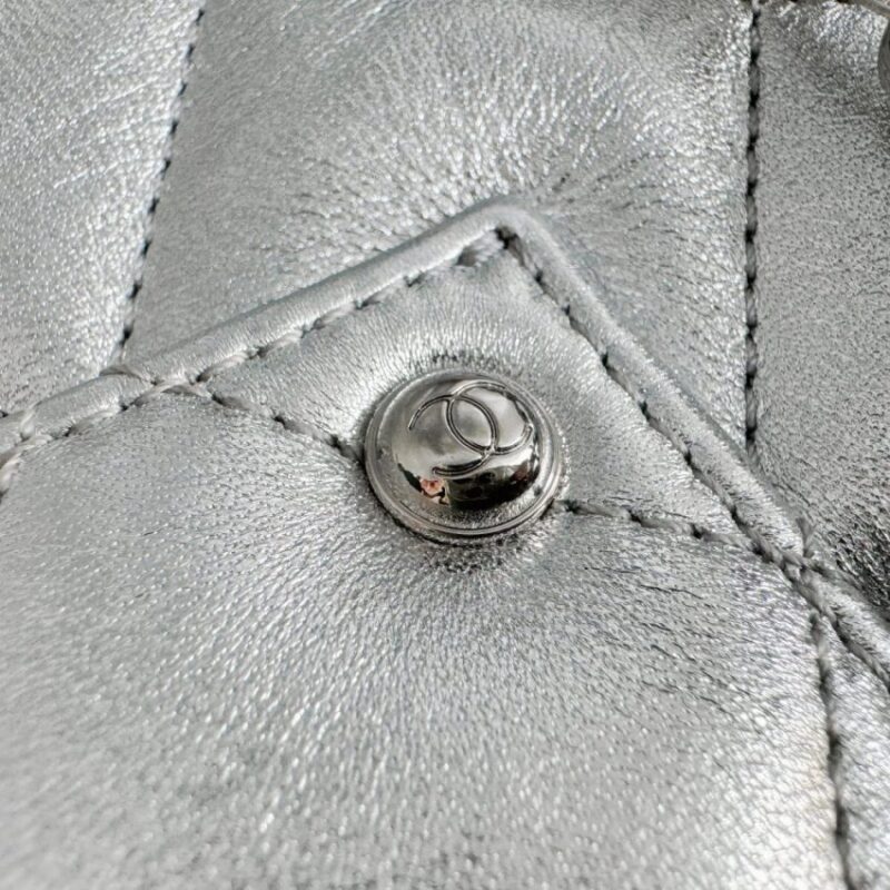 Replica CHANEL 24c Airport Bags - ultra-realistic fake designer tote