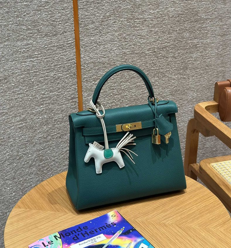 Replica Hermes Kelly Malachite Togo - realistic designer-inspired fake bag