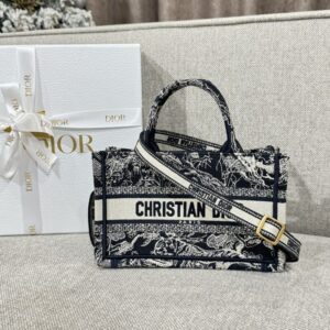 Replica Dior Tote Book Mini Tiger - high-end fake designer purse