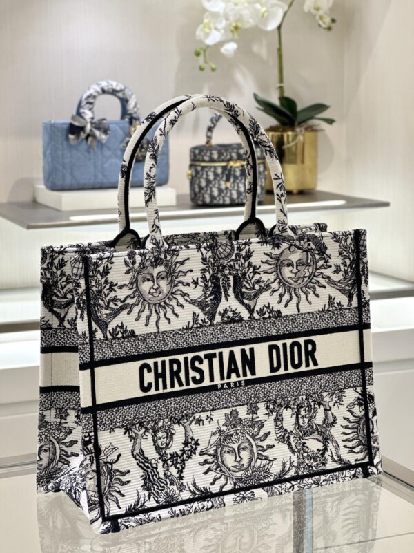 Replica Dior Tote Book Black&White Sun - near-authentic luxury replica handbag