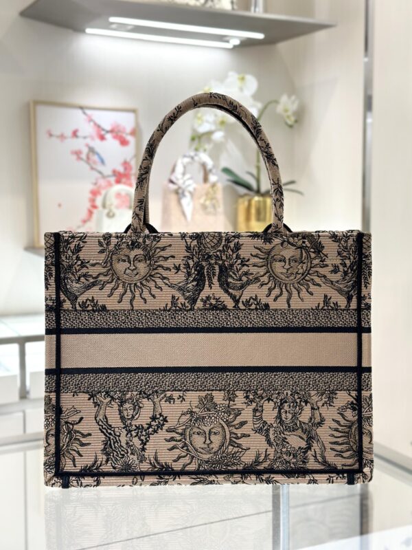 Replica Dior Tote Book Sun God Brown - high-quality designer bag clone
