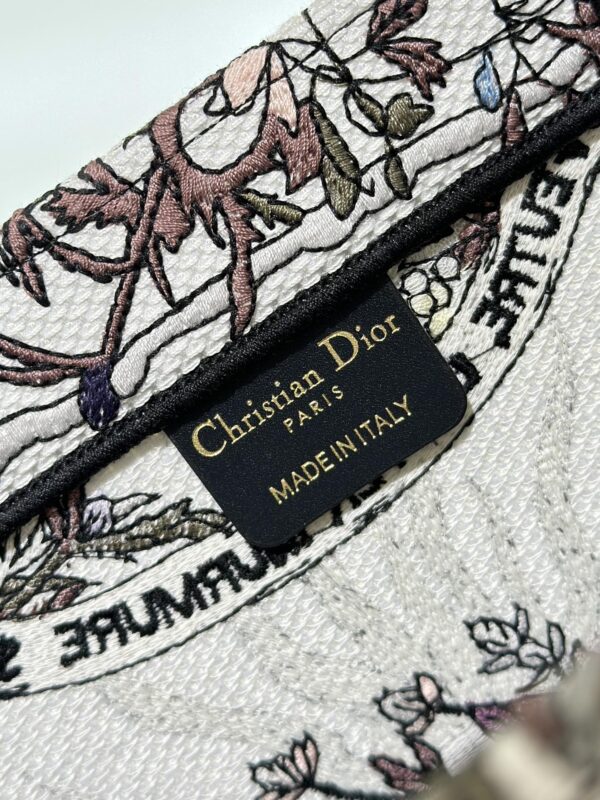 Replica Dior Tote Book Sun flower winter - high-quality designer bag clone