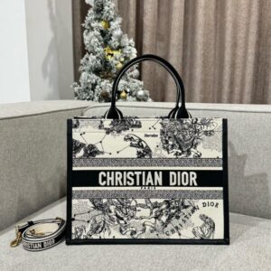 Replica Dior Tote Book Constilation - top-rated replica designer bag