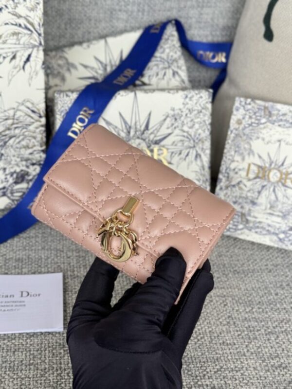 Replica Dior Glycine Wallet - best-selling designer handbag dupe
