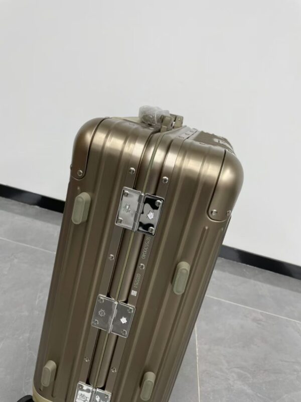 Replica Rimowa Original Suitcase Beige - top-tier luxury replica shoulder bag