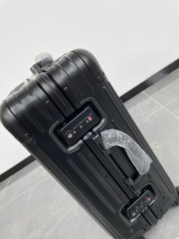 Replica Rimowa Original Suitcase Black - authentic-look luxury purse replica