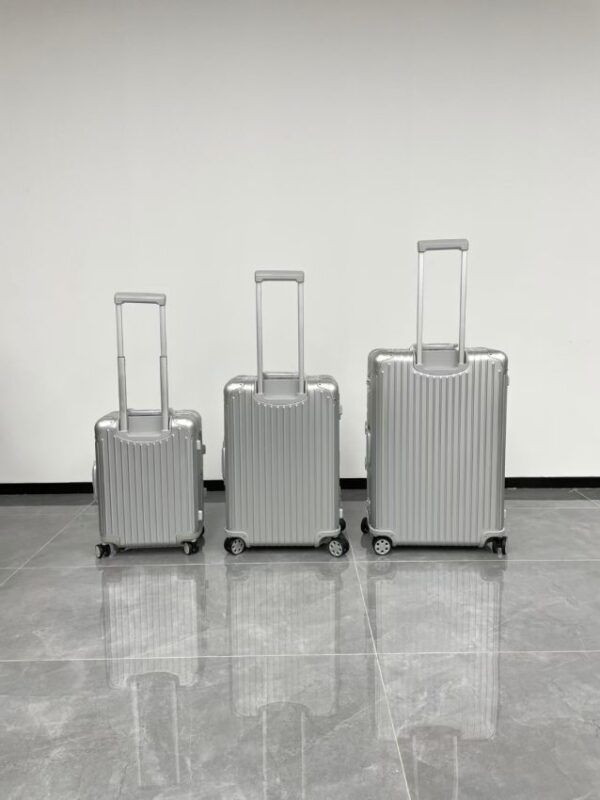 Replica Rimowa Original Suitcase Silver - high-accuracy replica luxury purse