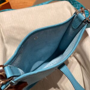 Replica Hermes Evelyne II TPM Blue - high-end fake designer purse