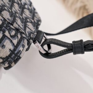 Replica Dior Messenger Oblique - authentic-look luxury purse replica