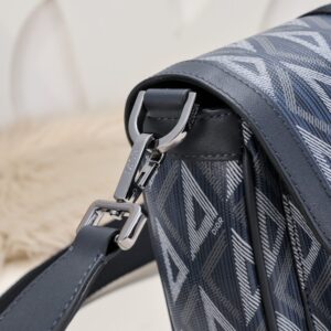 Replica Dior Hit the Road messenger bag black - high-accuracy replica luxury purse