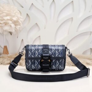 Replica Dior Hit the Road messenger bag black - authentic-look luxury purse replica