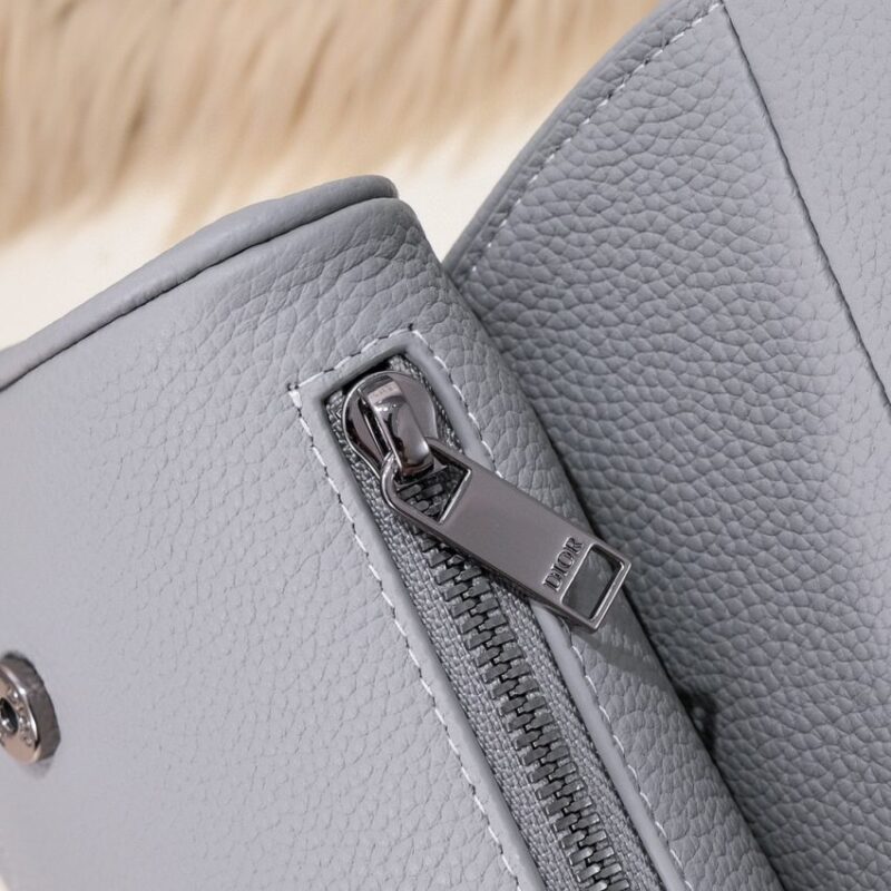 Replica Dior Saddle 1947 Bag - high-end fake designer purse