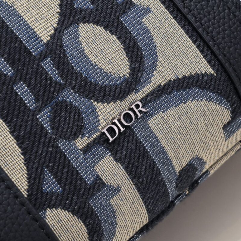 Replica Dior Weekender 25 - near-authentic luxury replica handbag