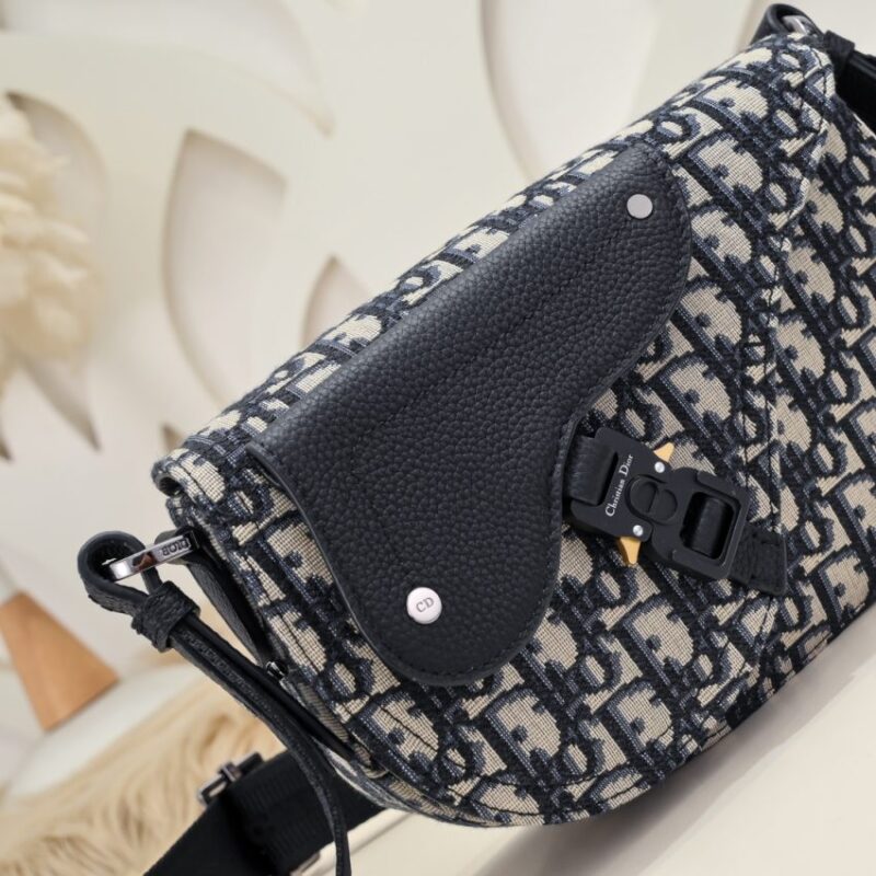 Replica Dior Saddle Messenger White Classic - authentic-look luxury purse replica