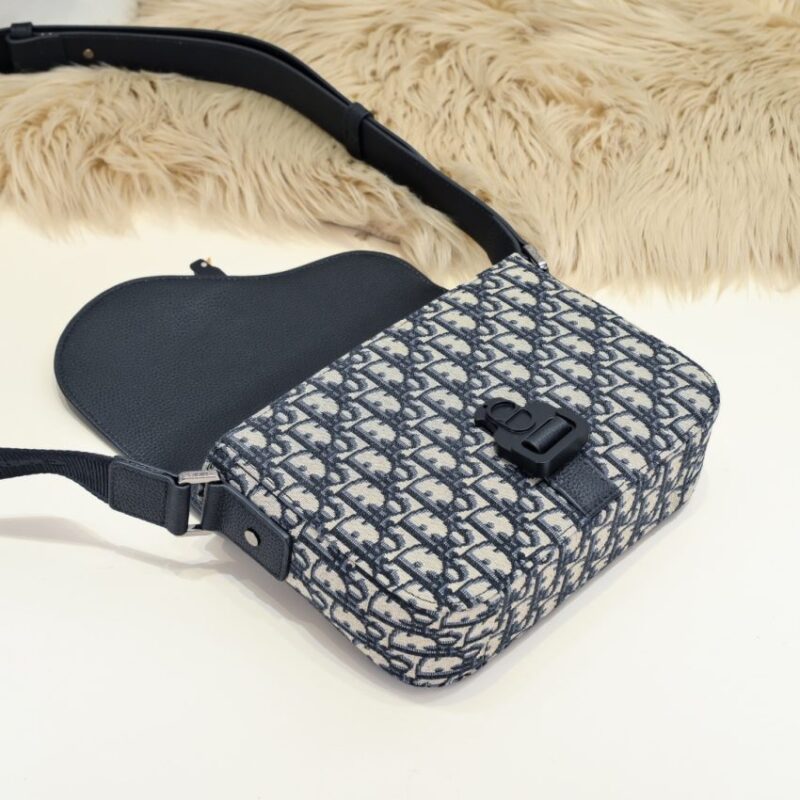 Replica Dior Saddle Messenger Bag Oblique - authentic-look luxury purse replica