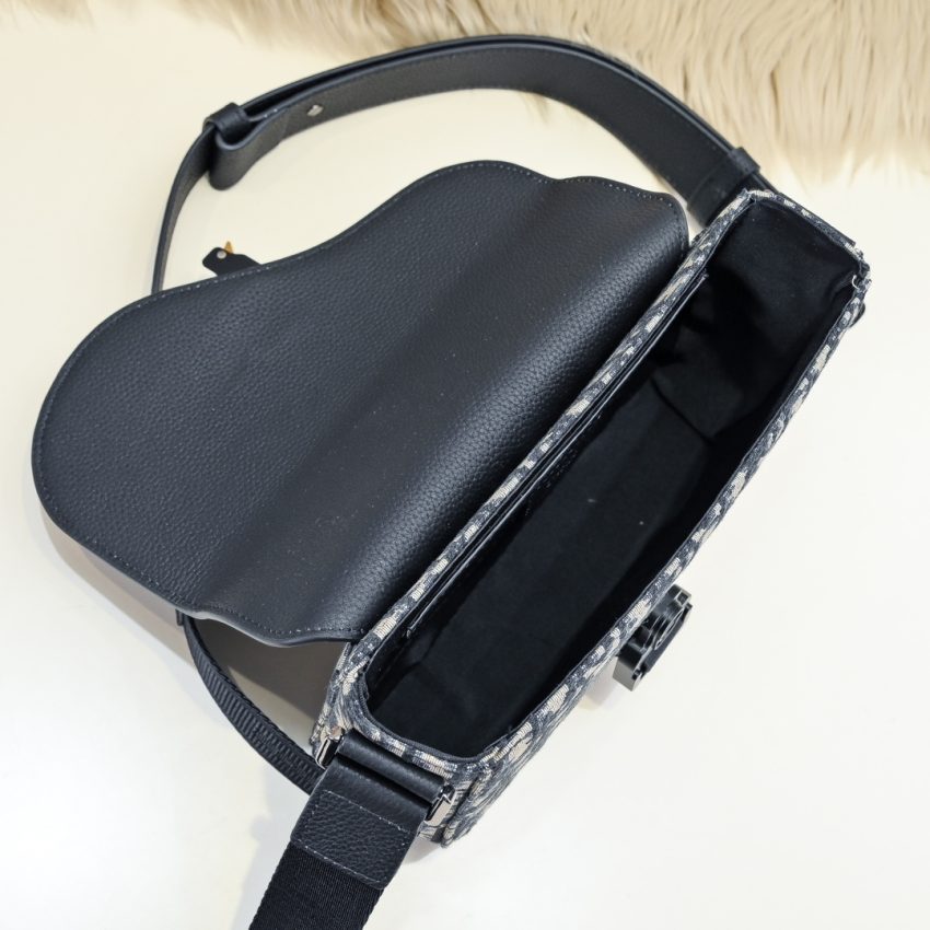 Replica Dior Saddle Messenger Bag Oblique - ultra-realistic fake designer tote