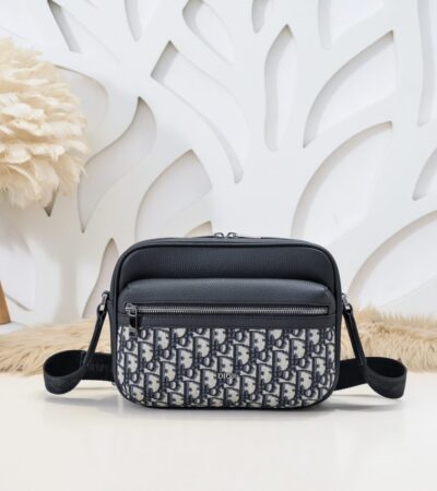 Replica Dior Rider Zipped Messenger Bag - realistic designer-inspired fake bag