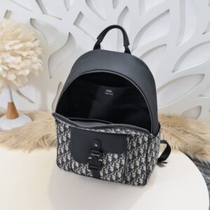 Replica Dior Saddle Zip Backpack - realistic designer-inspired fake bag