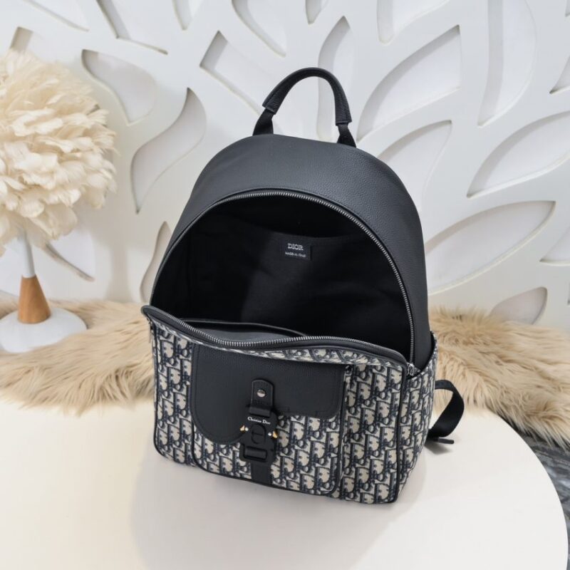 Replica Dior Saddle Zip Backpack - realistic designer-inspired fake bag