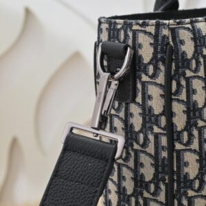 Replica Dior Saddle Shopping Tote Oblique - realistic designer-inspired fake bag