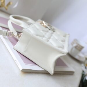 Replica Dior Tote Book Mini White - high-accuracy replica luxury purse