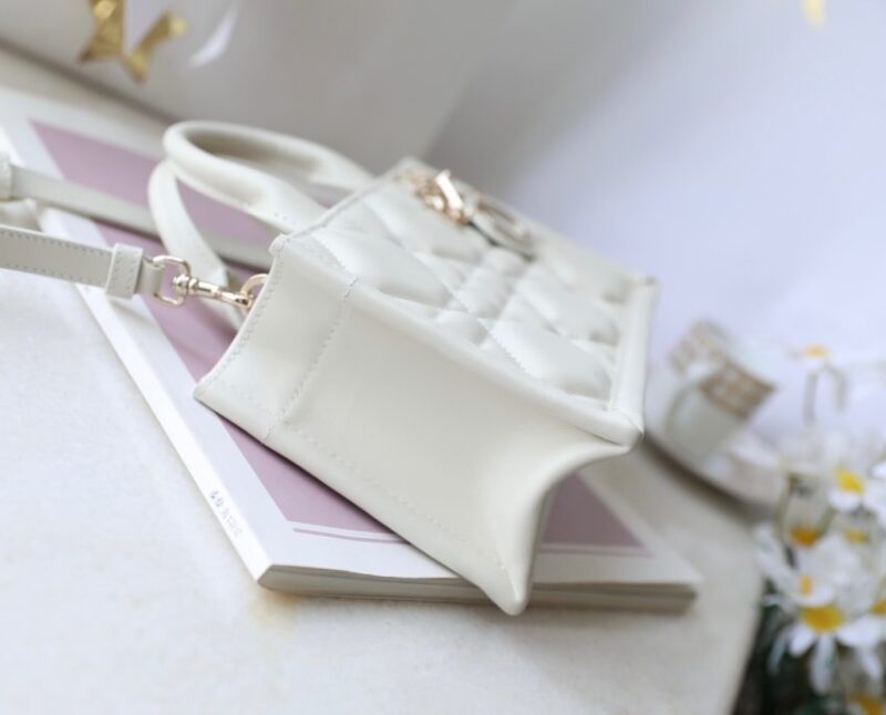 Replica Dior Tote Book Mini White - high-accuracy replica luxury purse