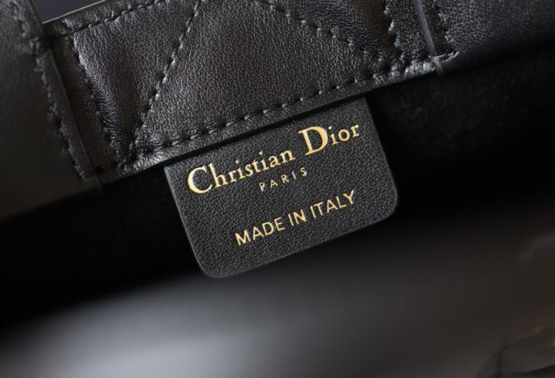 Replica Dior Tote Book Mini Black - ultra-realistic fake designer tote