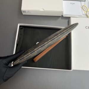 Replica Celine Triumphe Clutch Brown - best-selling designer handbag dupe