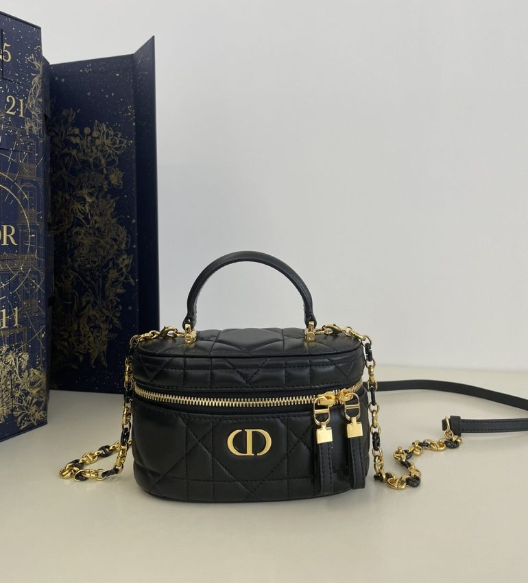 Replica Dior 30 Montaigne Vanity Black - high-end fake designer purse