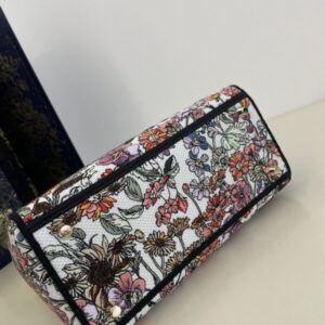 Replica Lady Dior D-Lite Purple Flowers - high-quality designer bag clone