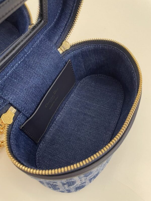 Replica Dior 30 Montaigne Vanity Denim Blue - authentic-look luxury purse replica