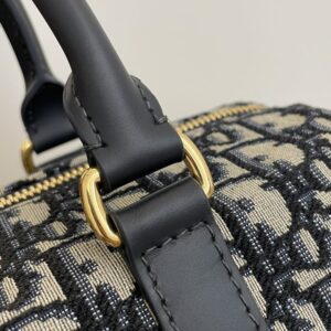 Replica Dior Groove - realistic designer-inspired fake bag