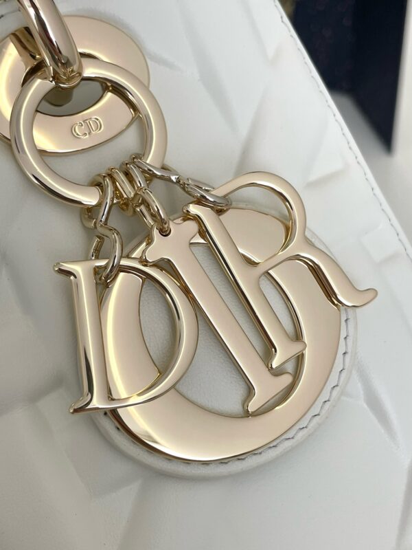 Replica Lady Dior Medium White - premium 1:1 fake handbag model