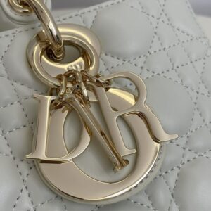 Replica Dior Lady D-Joy Large Bag White - authentic-look luxury purse replica