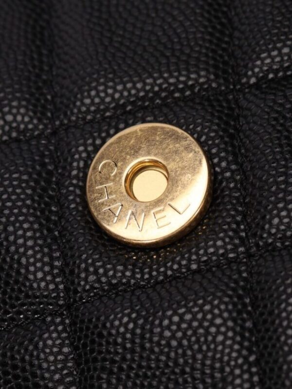 Replica CHANEL Hobo Medium Black - authentic-look luxury purse replica