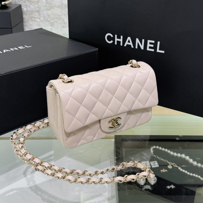 Replica CHANEL Classic Flap 20cm Beige - premium 1:1 fake handbag model