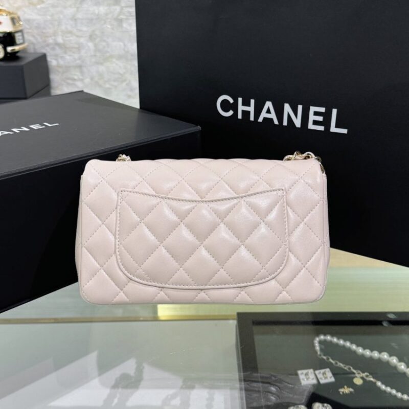 Replica CHANEL Classic Flap 20cm Beige - near-authentic luxury replica handbag