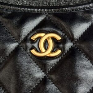 Replica CHANEL 24a Hobo Small - best-selling designer handbag dupe
