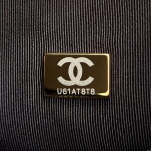 Replica CHANEL 24a Hobo Large Black - authentic-look luxury purse replica