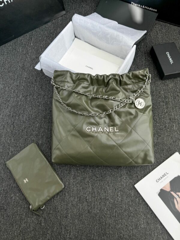 Replica CHANEL 22 Medium Handbag Pink Greed - top-rated replica designer bag