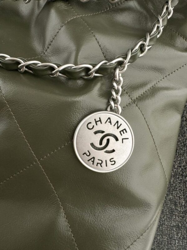 Replica CHANEL 22 Medium Handbag Pink Greed - premium 1:1 fake handbag model