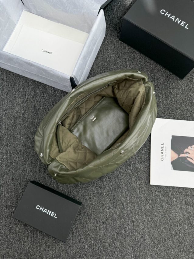 Replica CHANEL 22 Medium Handbag Pink Greed - ultra-realistic fake designer tote