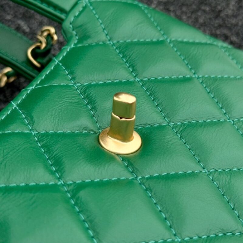 Replica CHANEL 23k Kelly Green - realistic designer-inspired fake bag
